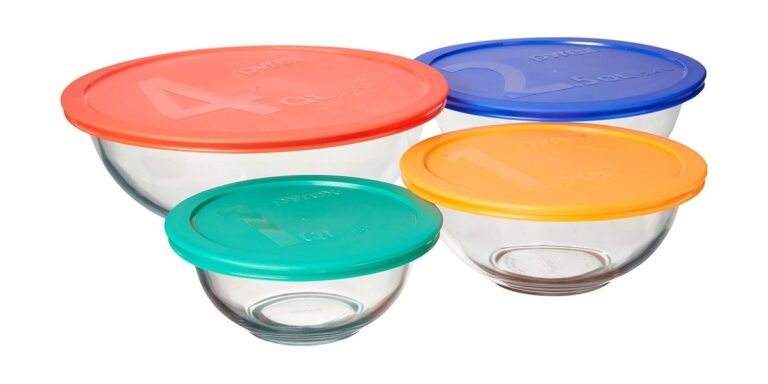 Pyrex Smart Essentials Glass Mixing Bowls with Plastic Lids (8-piece set)