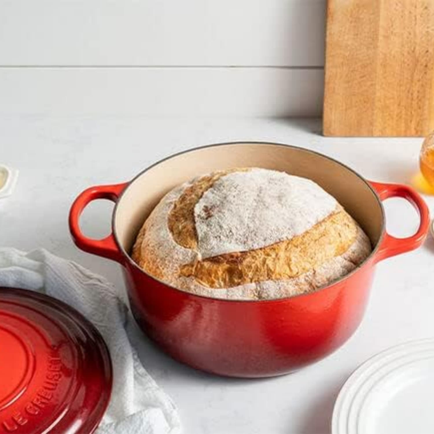 Le Creuset Signature Enameled Cast Iron Dutch Oven non-toxic cookware
