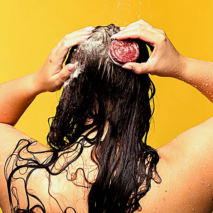Lush Naked shampoo bar
