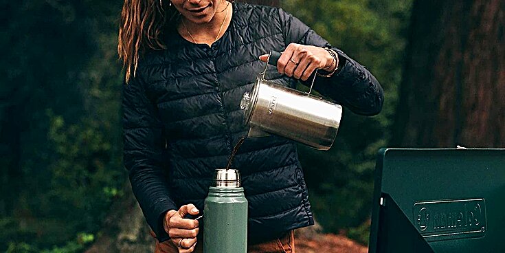 Stanley Classic Legendary Vacuum Bottle with Handle, 1.1 qt